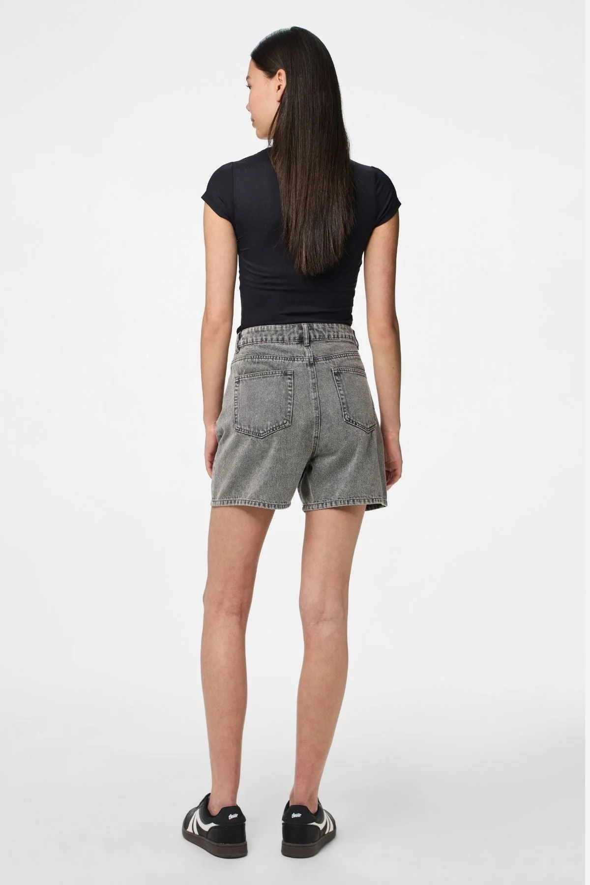 Abbi Shorts - Hellgrau Denim - Image 3