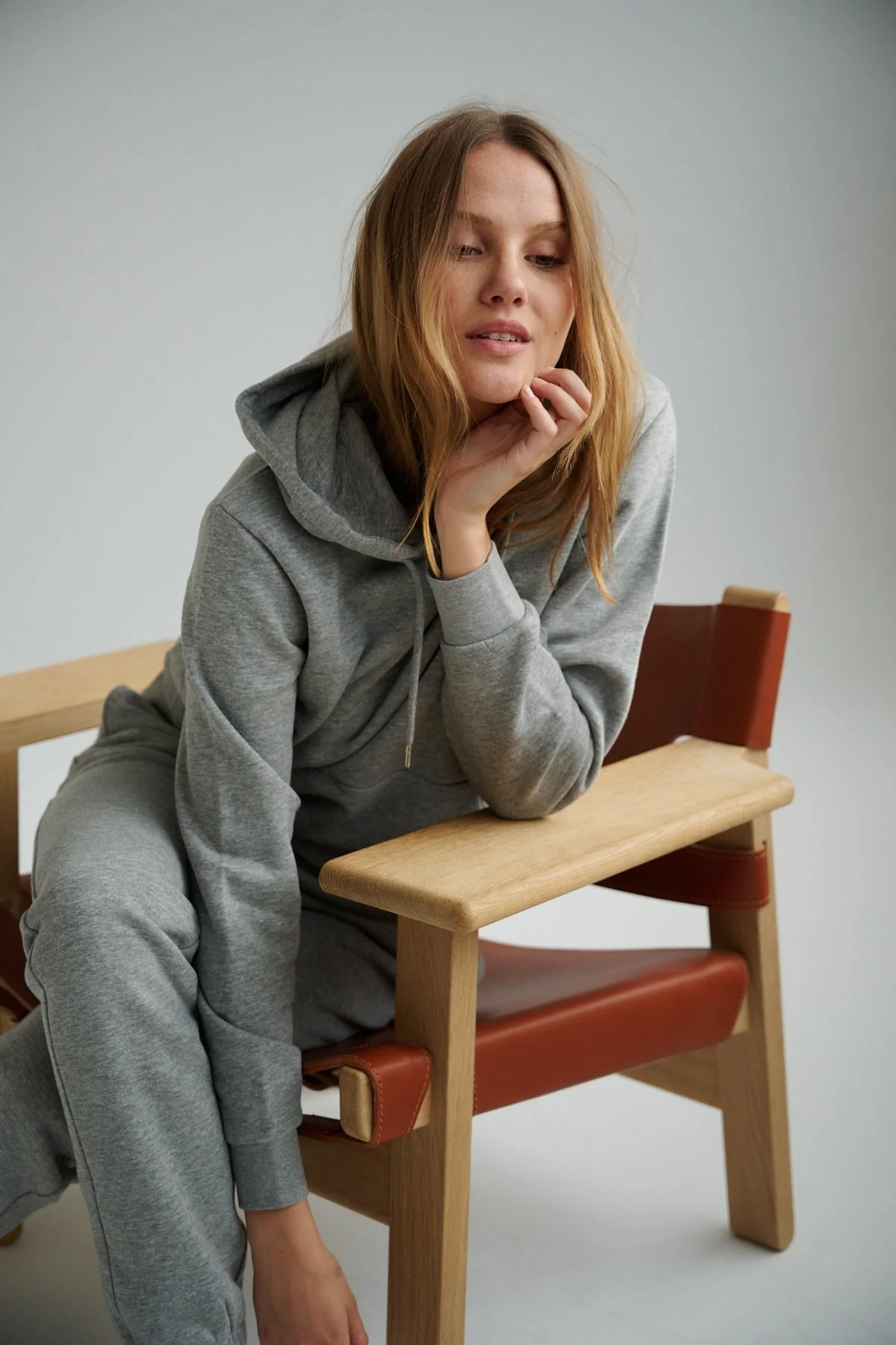 Basic Hoodie -Schweiß (Damen) - Paketangebot (2 PCs.) - Image 2