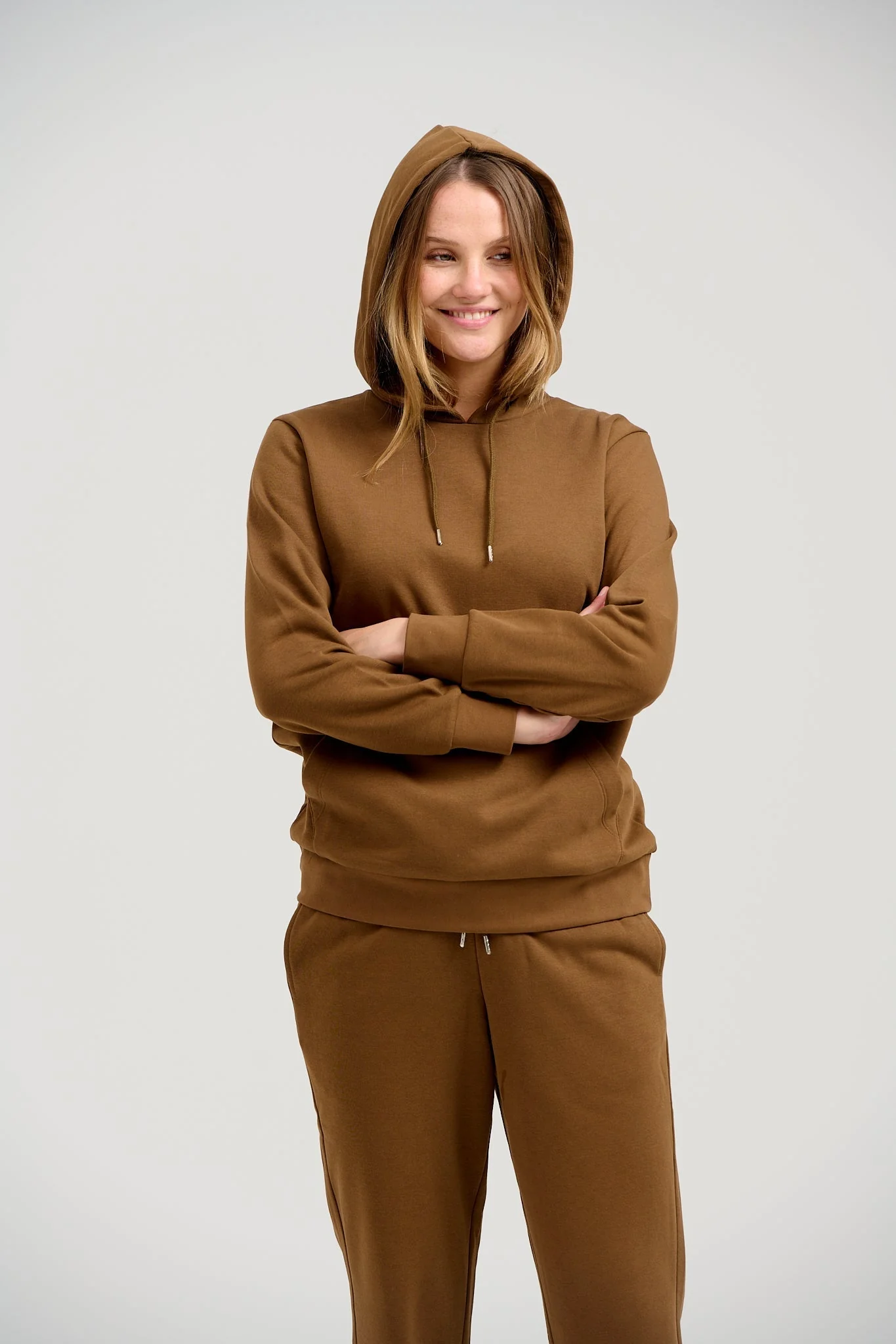 Basic Sweatsuit mit Hoodie (braun) - Paketangebot (Damen) - Image 2