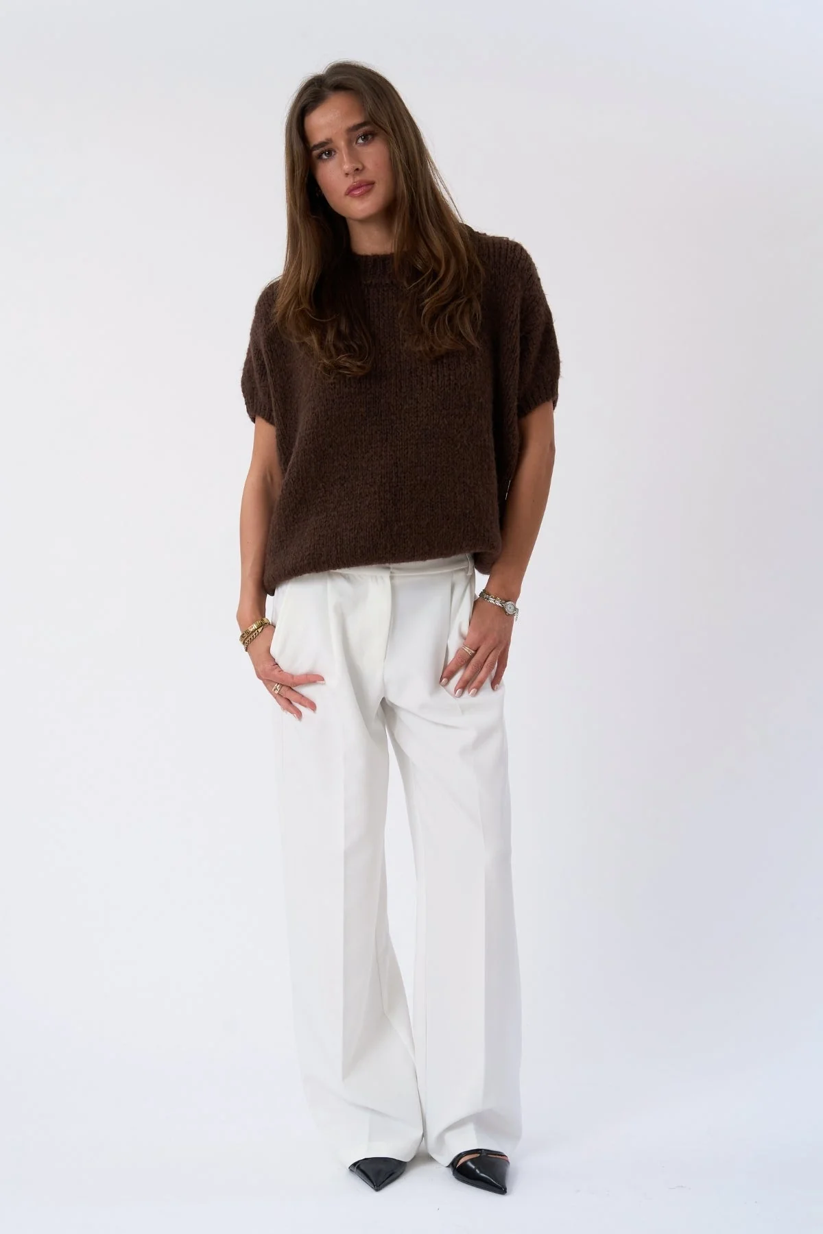 Chloe Kurzarmstrick – Schokolade - Image 3