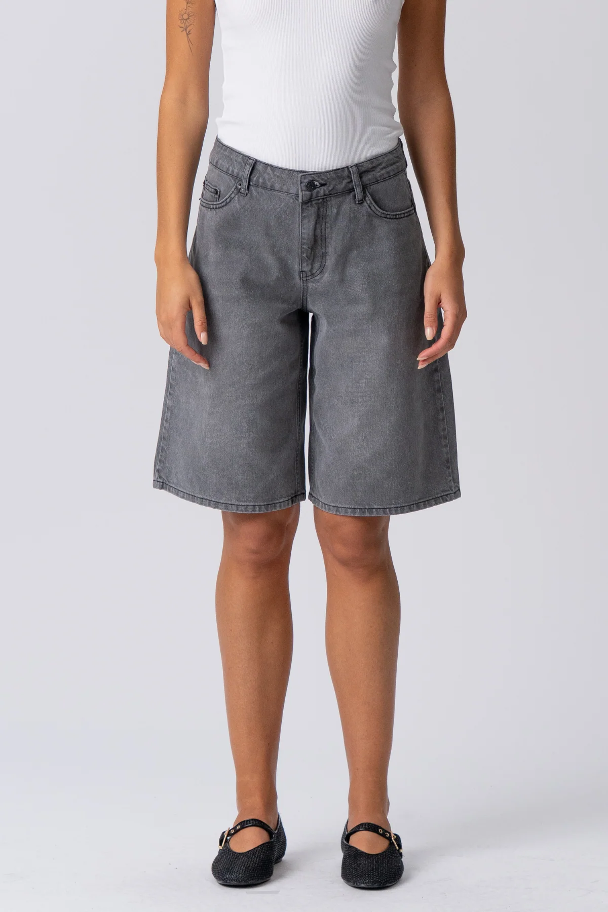 Denim Jorts - grauer Denim - Image 4