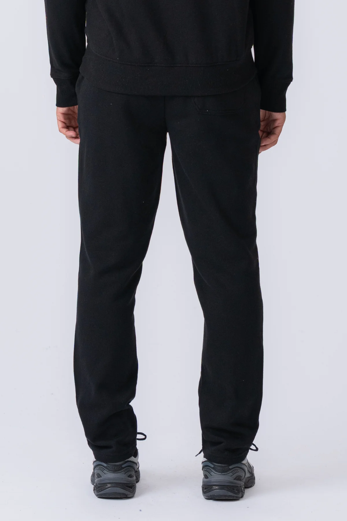 Essential-Jogginghose - Schwarz - Image 3