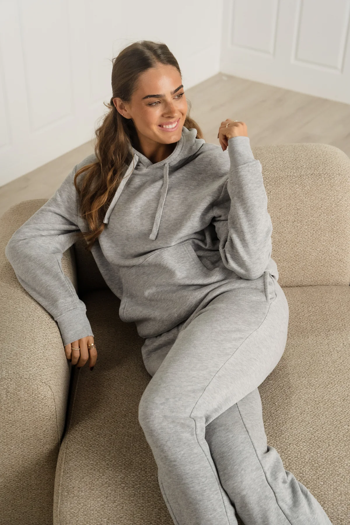 Essential Kapuzenpullover – Grau Melange - Image 5