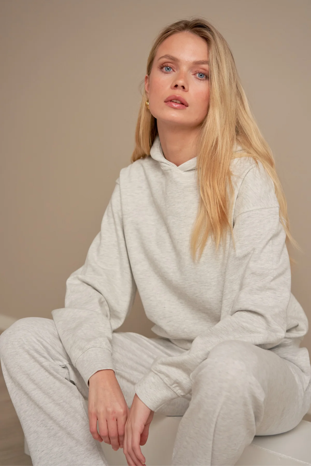 Hoodie ohne Kordelkordel - grau - Image 4