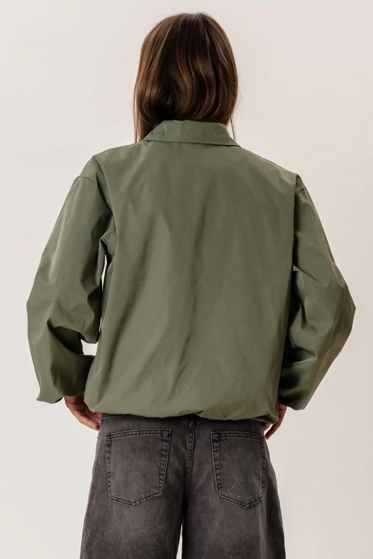 Ines kurze Jacke – Khaki - Image 8