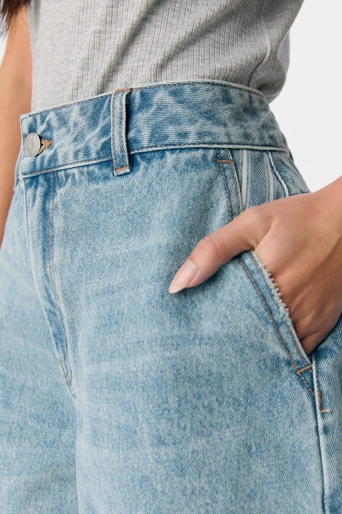 Jen Shorts - mittelblauer Denim - Image 5