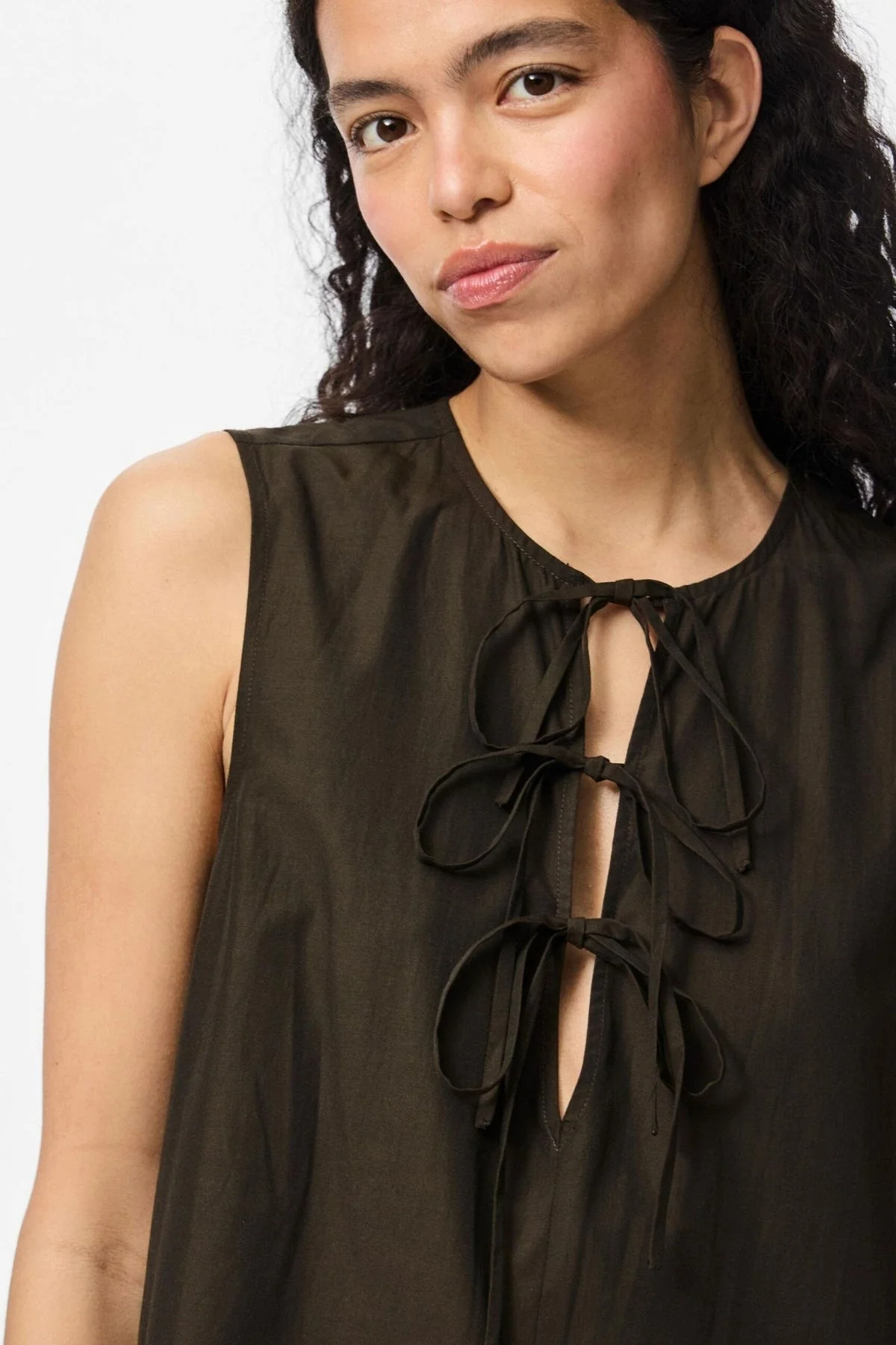 Jenna Midi Tie Kleid - Delicioso - Image 2