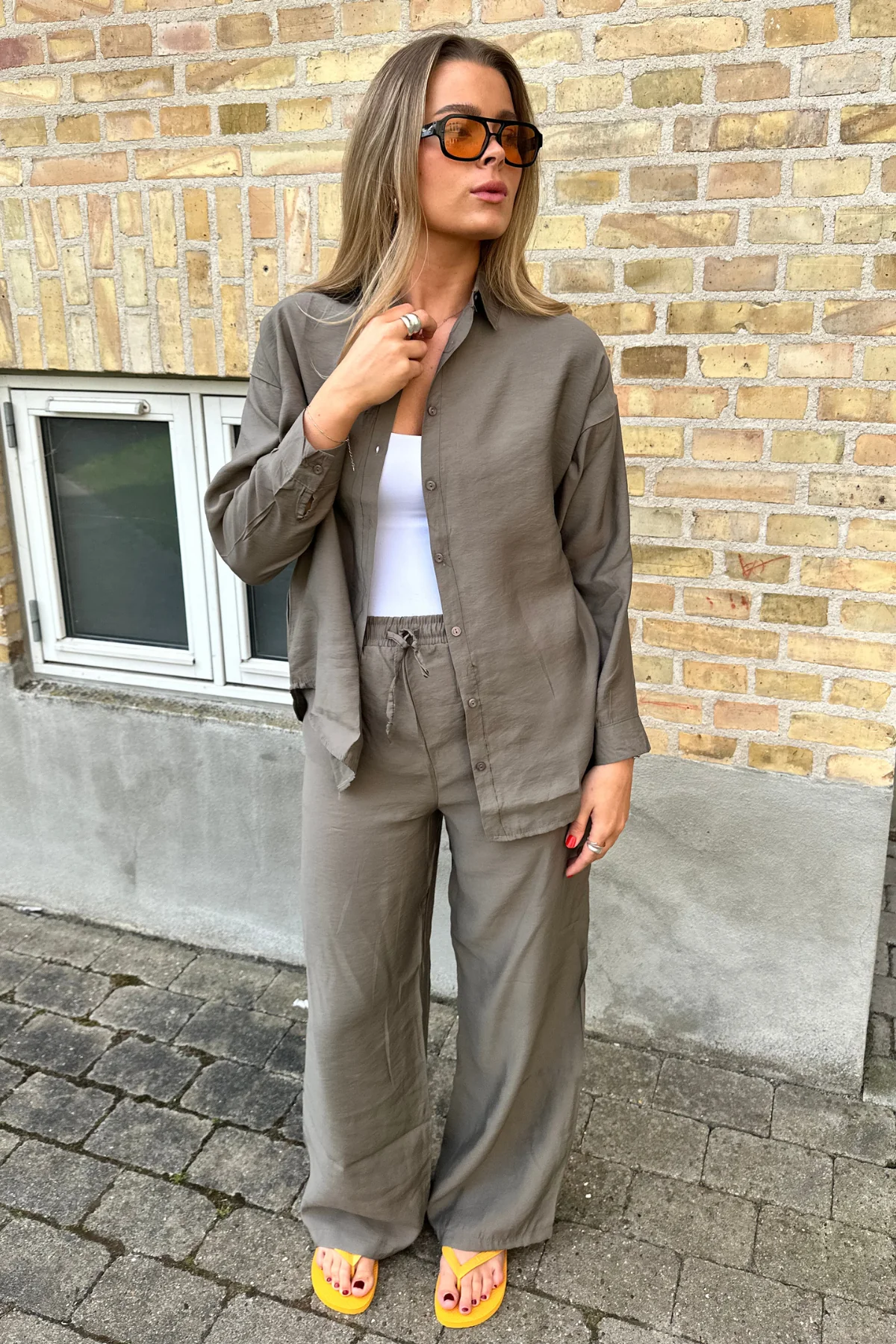 Mia Pants - Khaki - Image 2