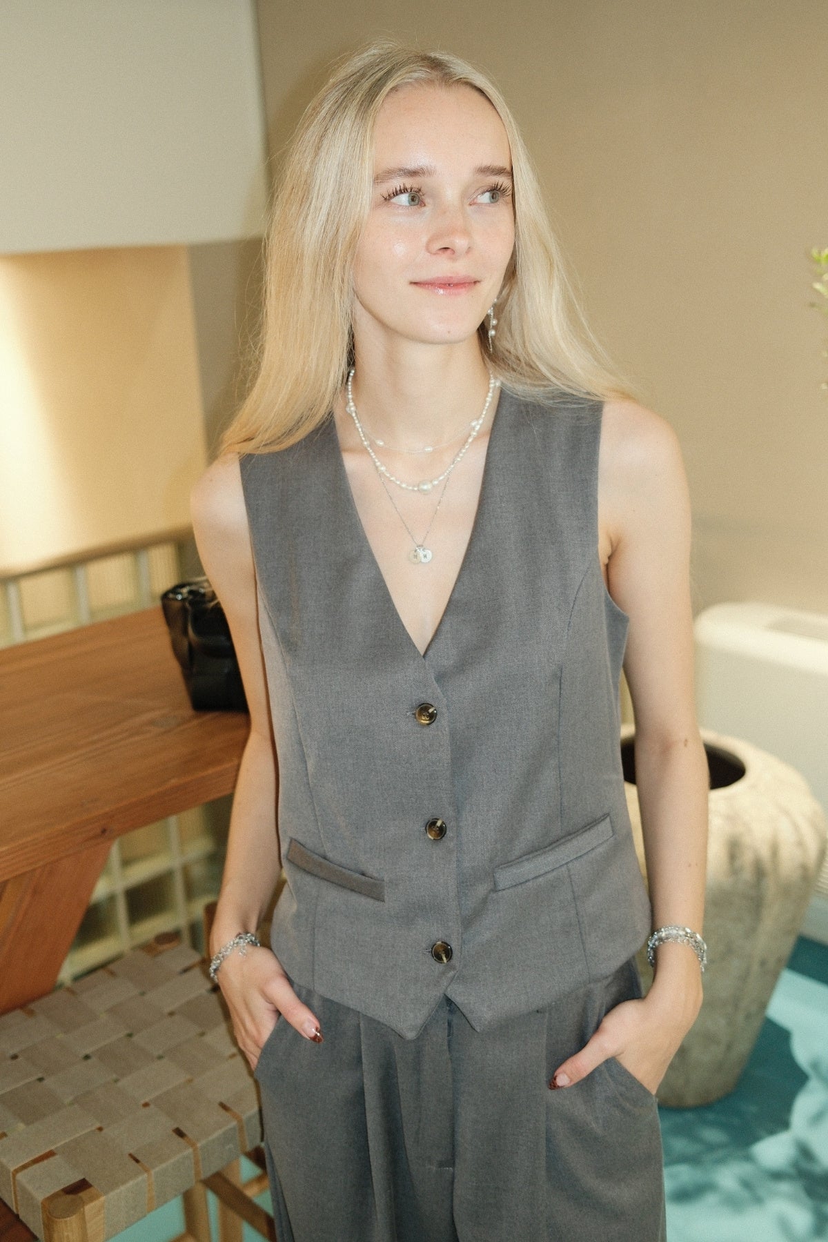 Nadia Vest und pants (Dunkelgrau) - Paketangebot - Image 2