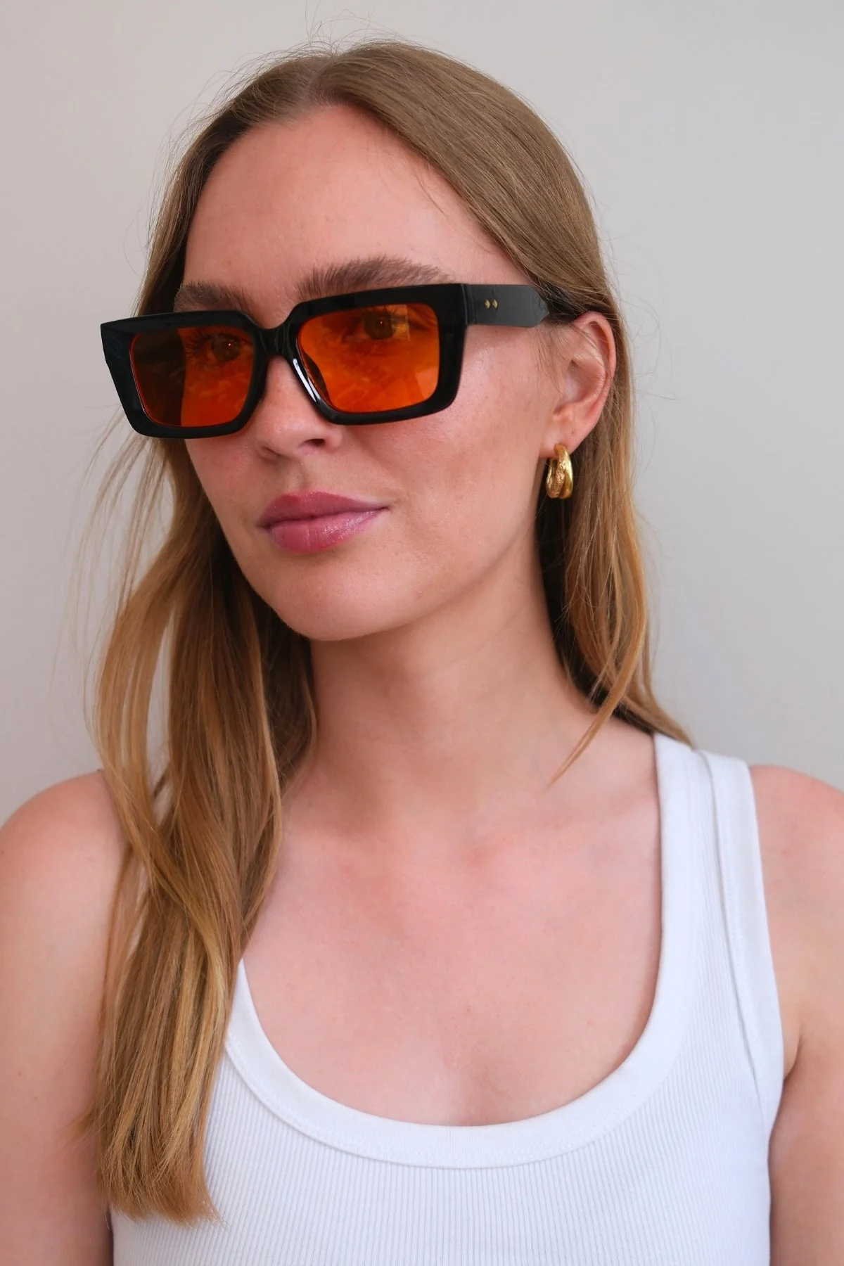 Nala Sonnenbrille - Schwarz/Rot - Image 2