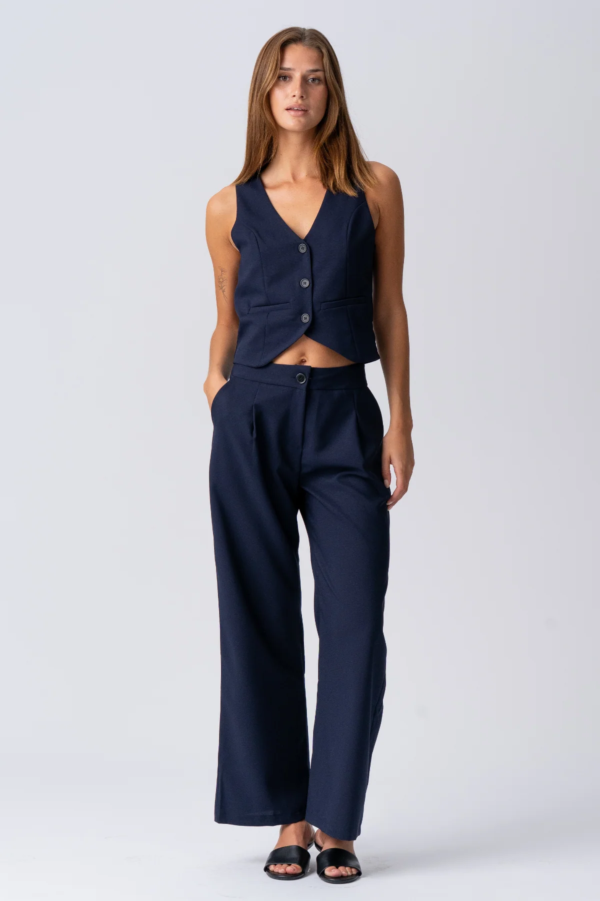Natalie Vest - Marine - Image 2