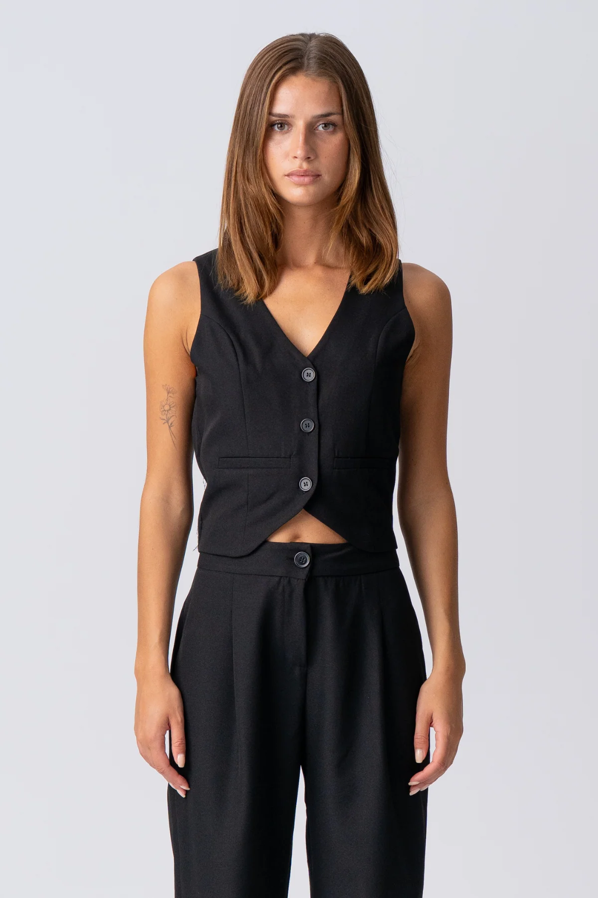 Natalie Vest und Pants (Schwarz) - Paketangebot - Image 4