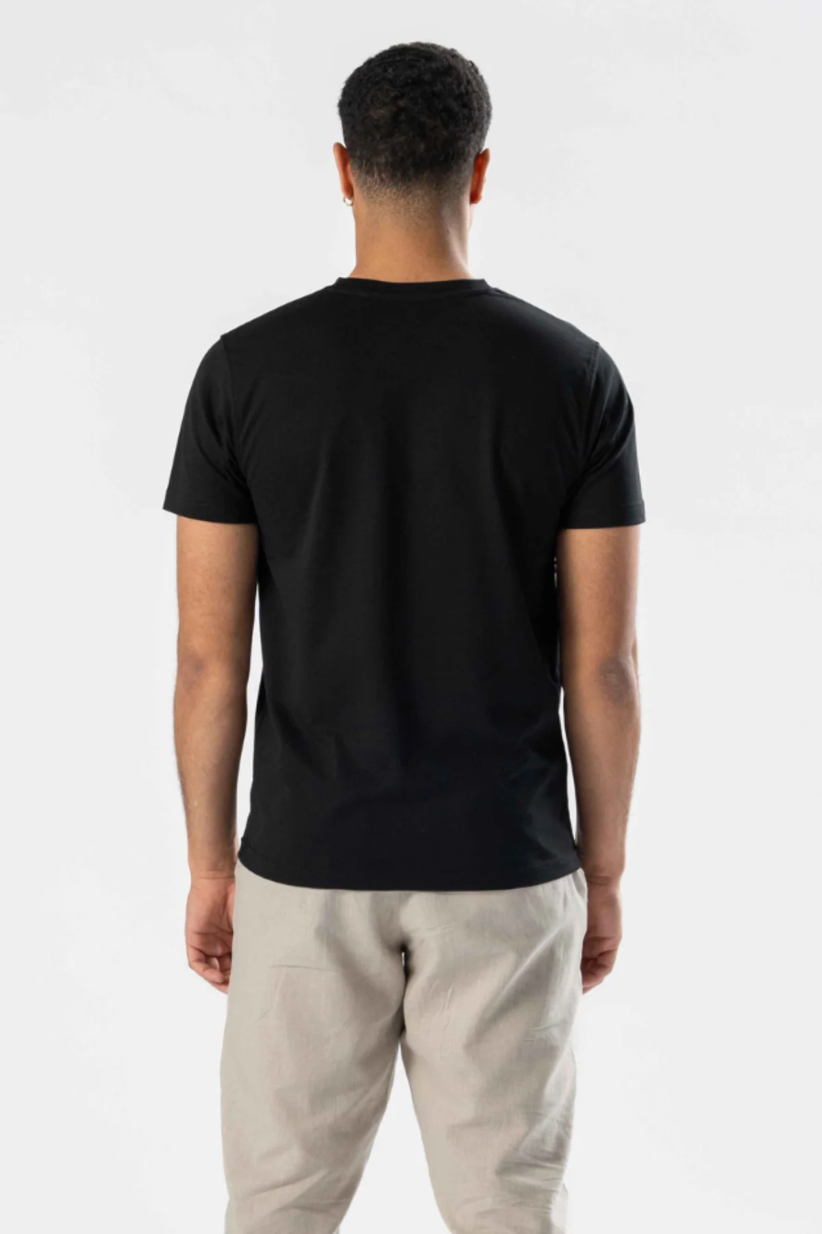 Regelmäßiges T -Shirt - Schwarz - Image 3