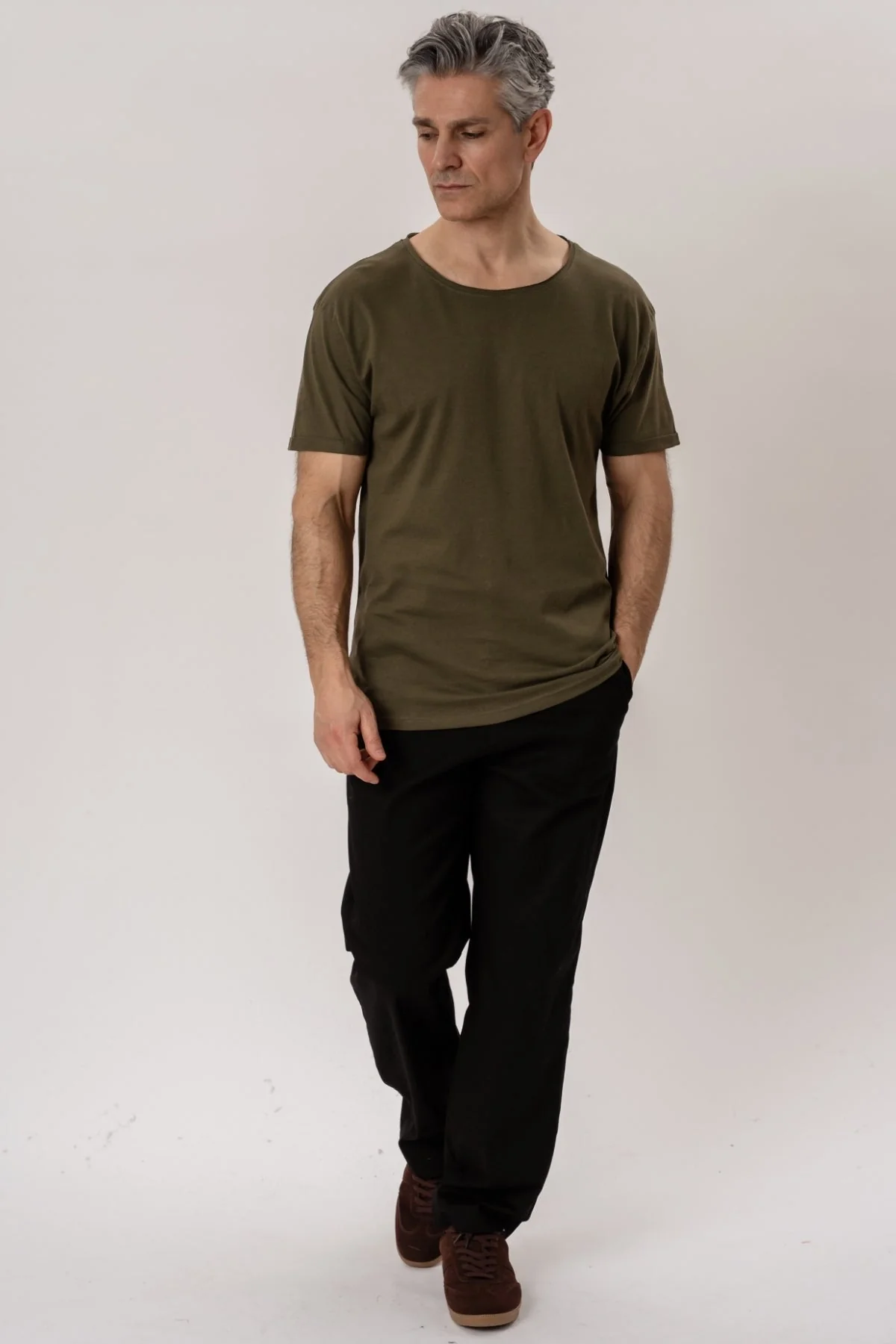 T-Shirt mit tiefem Ausschnitt – Grün meliert - Image 2