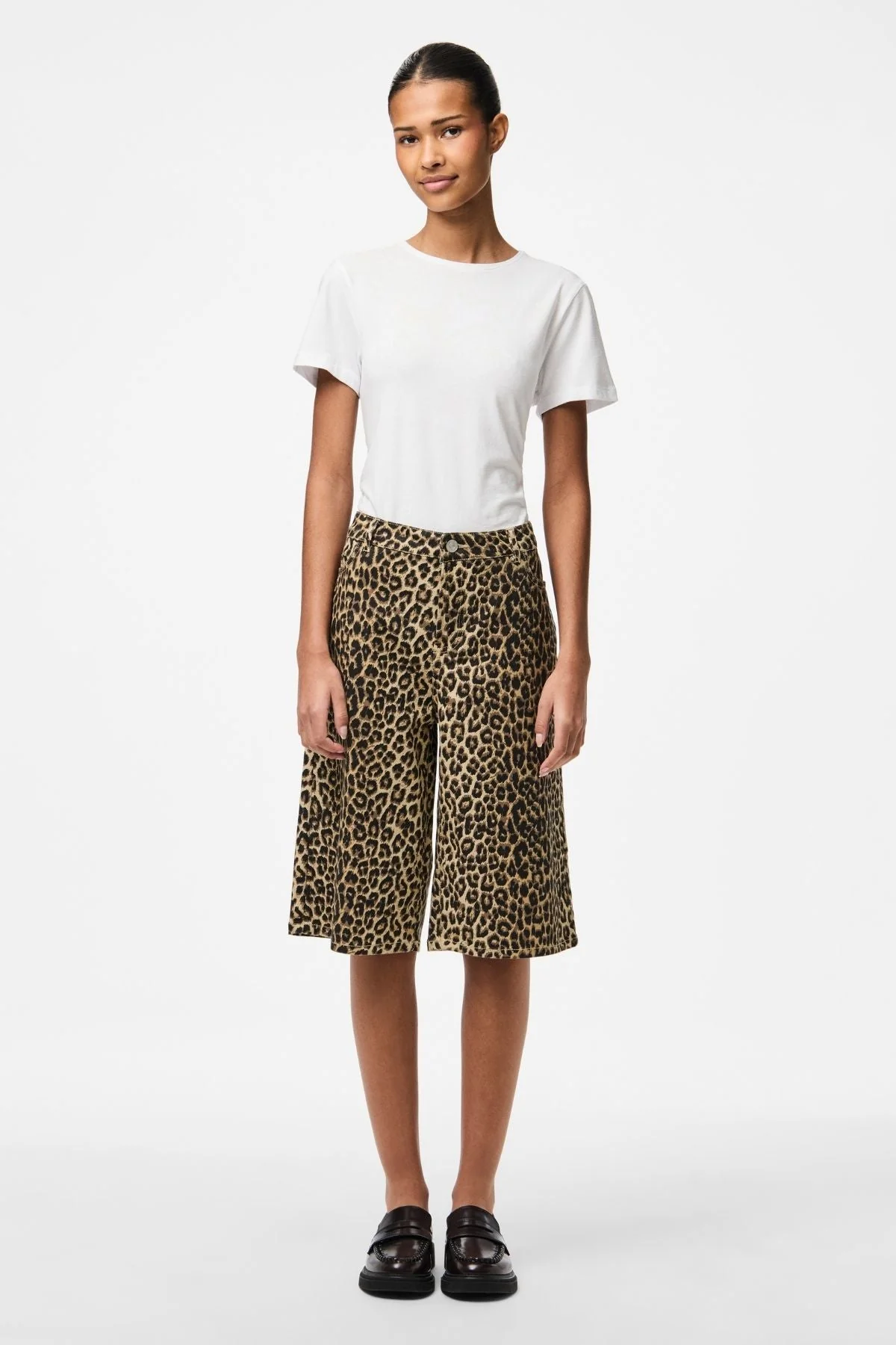 Salume Wide Jeans Shorts - Weißer Pfeffer -Leo - Image 2