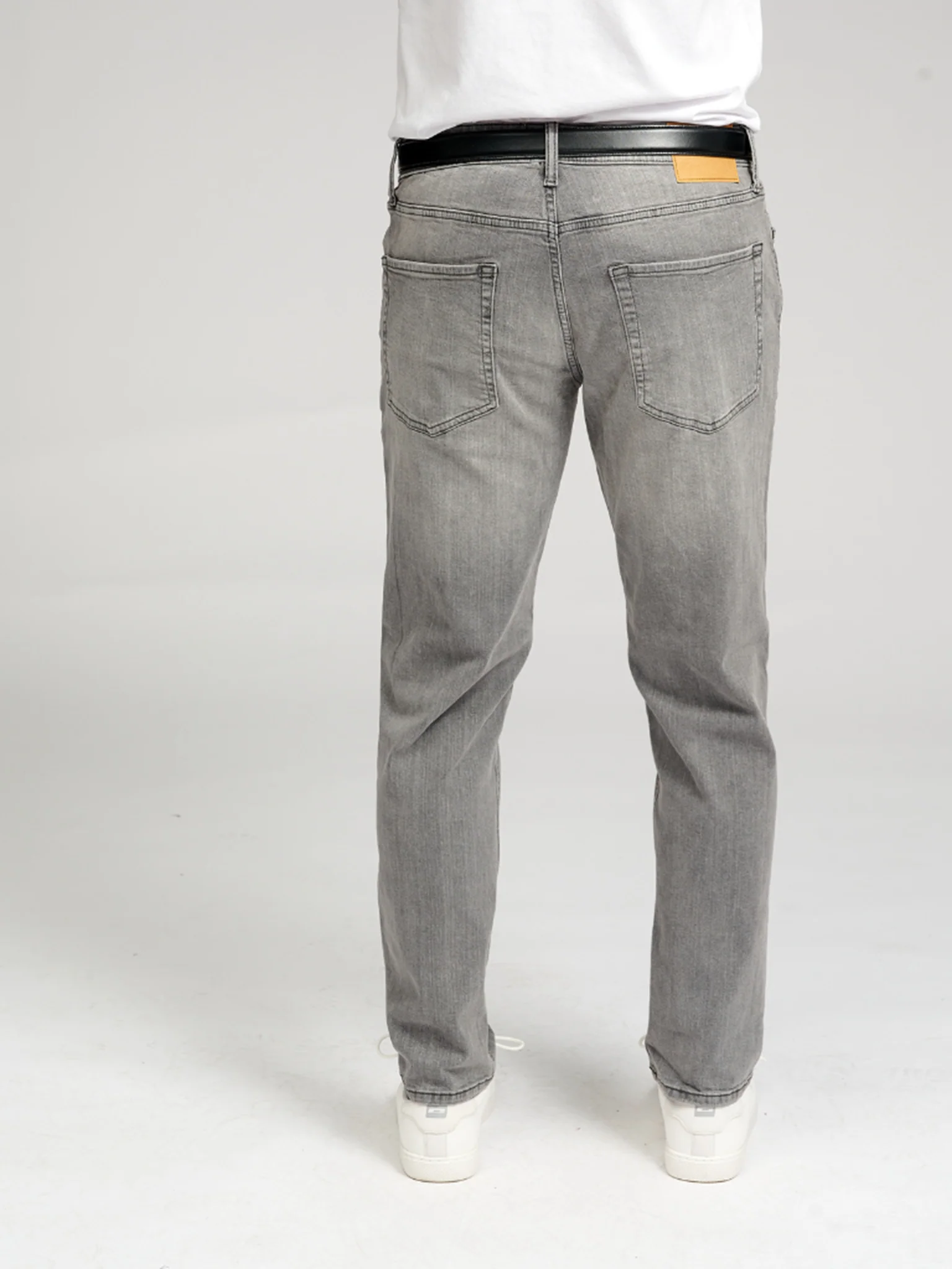 The Original Performance Jeans (Regular) - Grauer Denim - Image 5