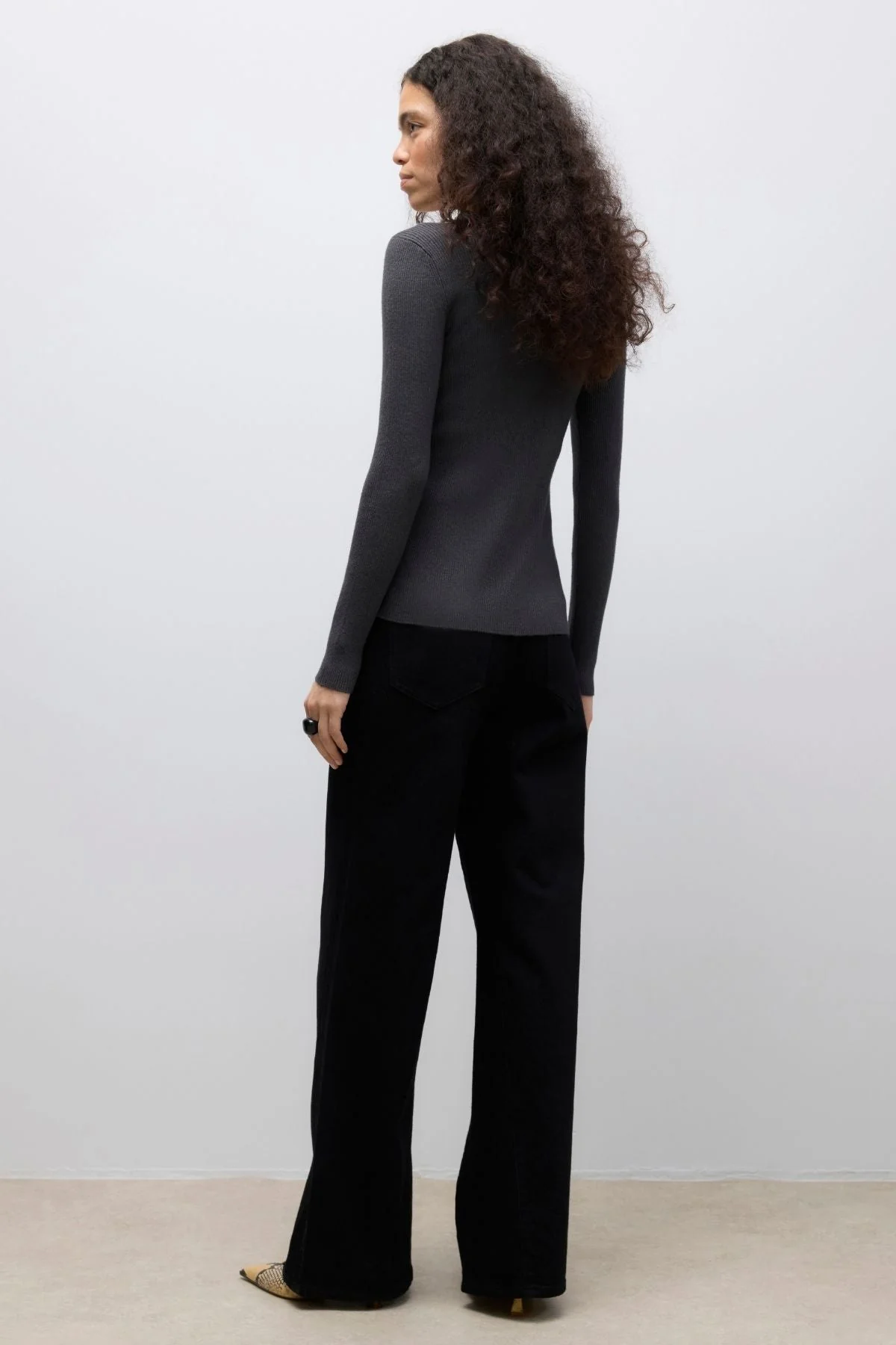 Ukino O -Neck Strick -Strickjacke - dunkelgraue Melange - Image 4