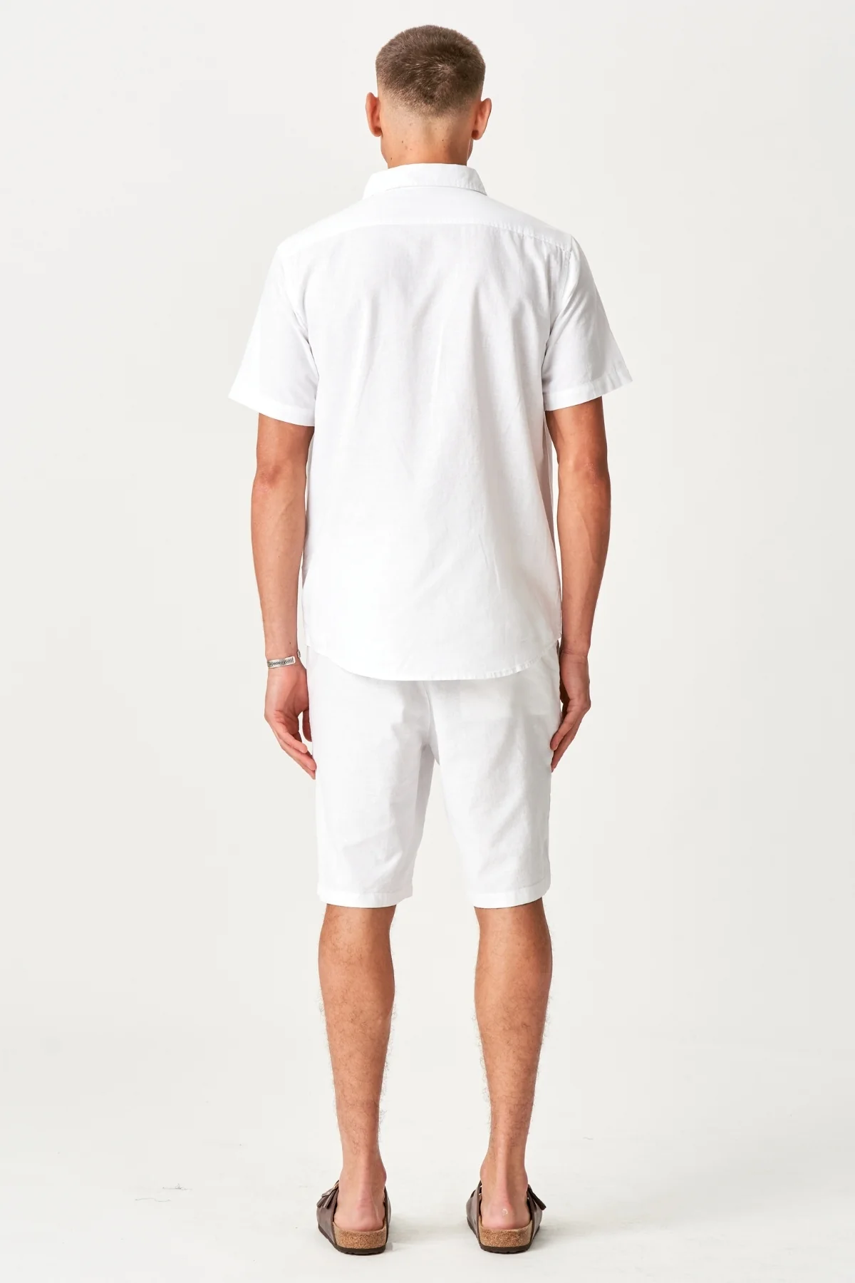 Wäsche mit kurzärärmernem Hemd + Leinen Shorts - Weiß (Paketangebot) - Image 4